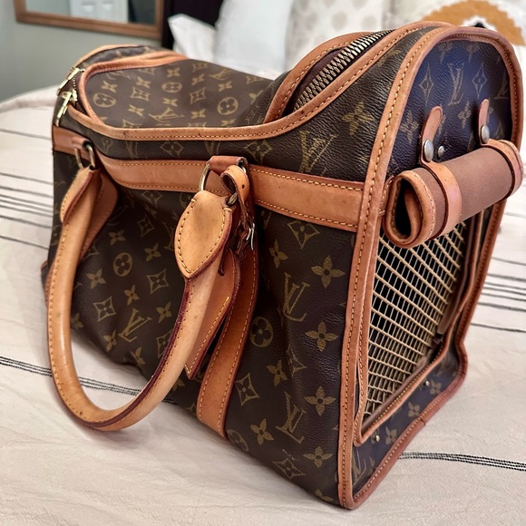 Louis Vuitton Brown Monogram Men's Bag - Picture 3 of 10